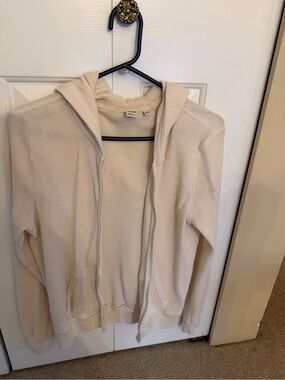 Aritzia TNA Women's size medium Cream Waffle-Knit Zip Hoodie Sweater
